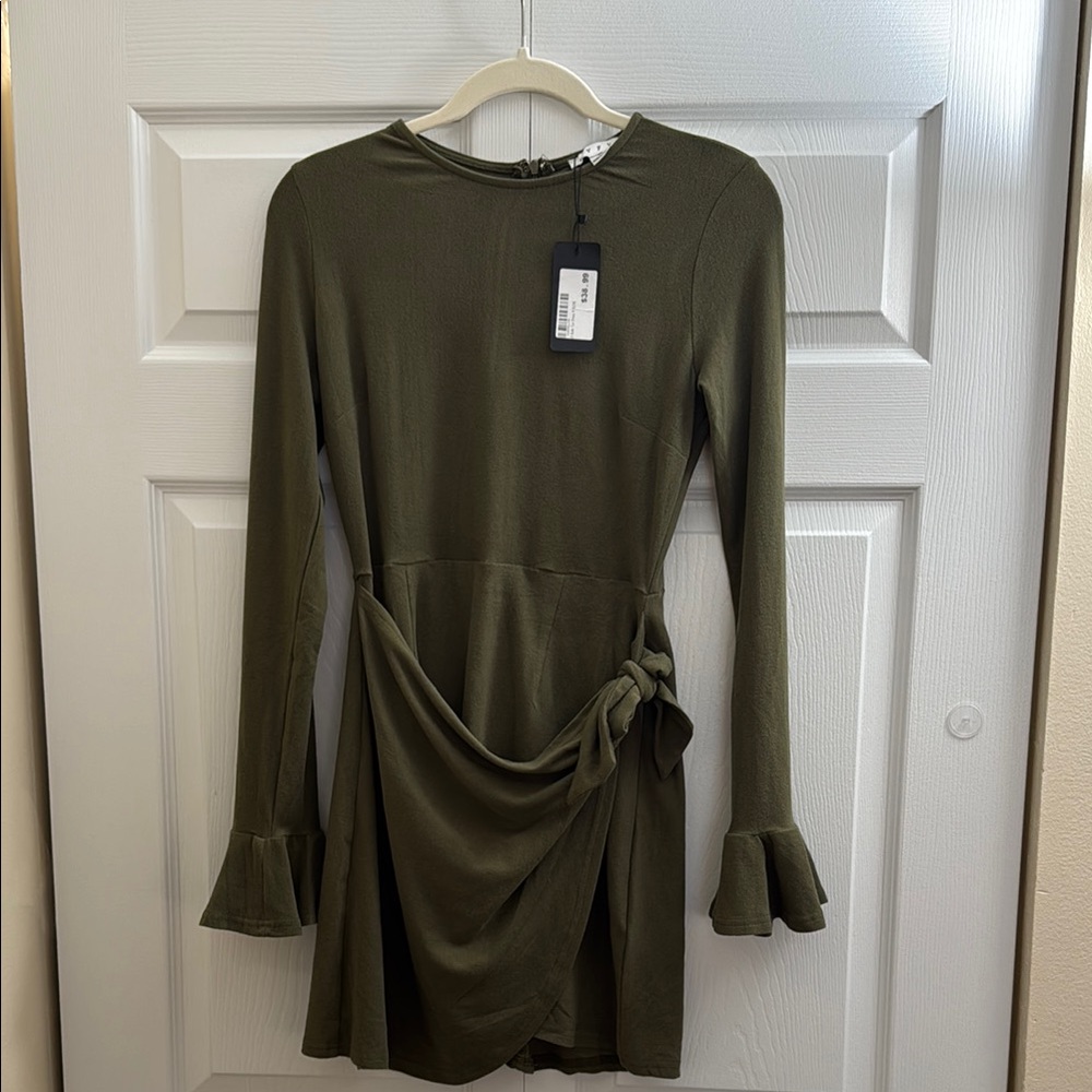 HYFVE Green Ruched Tie Front Dress Size M